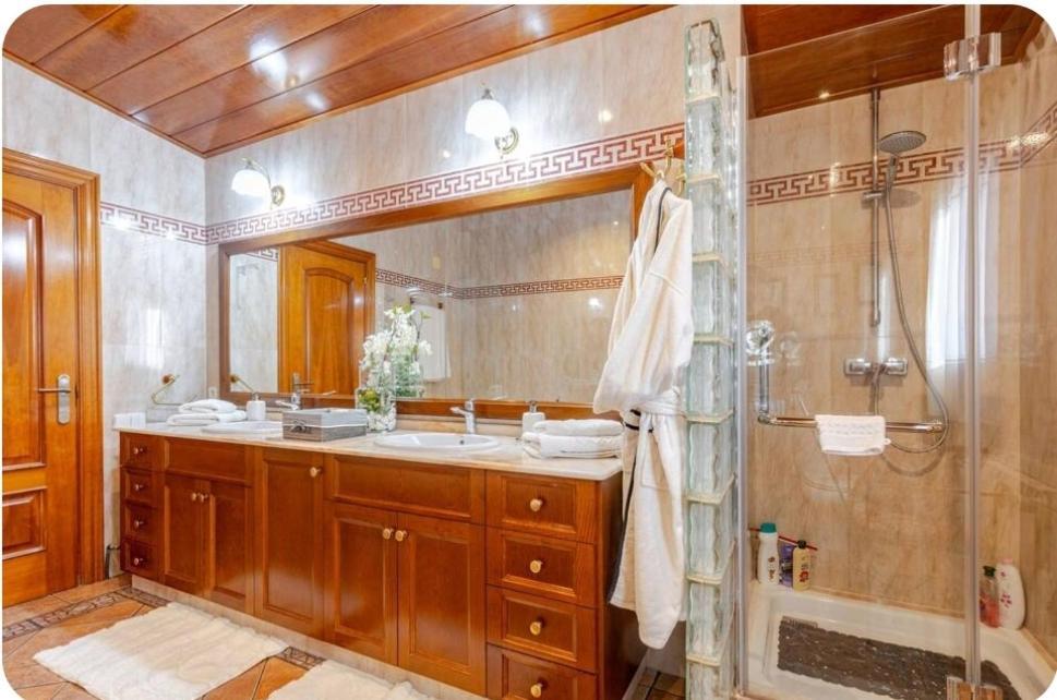 Raco De Lis Villa La Torre de Claramunt Ngoại thất bức ảnh