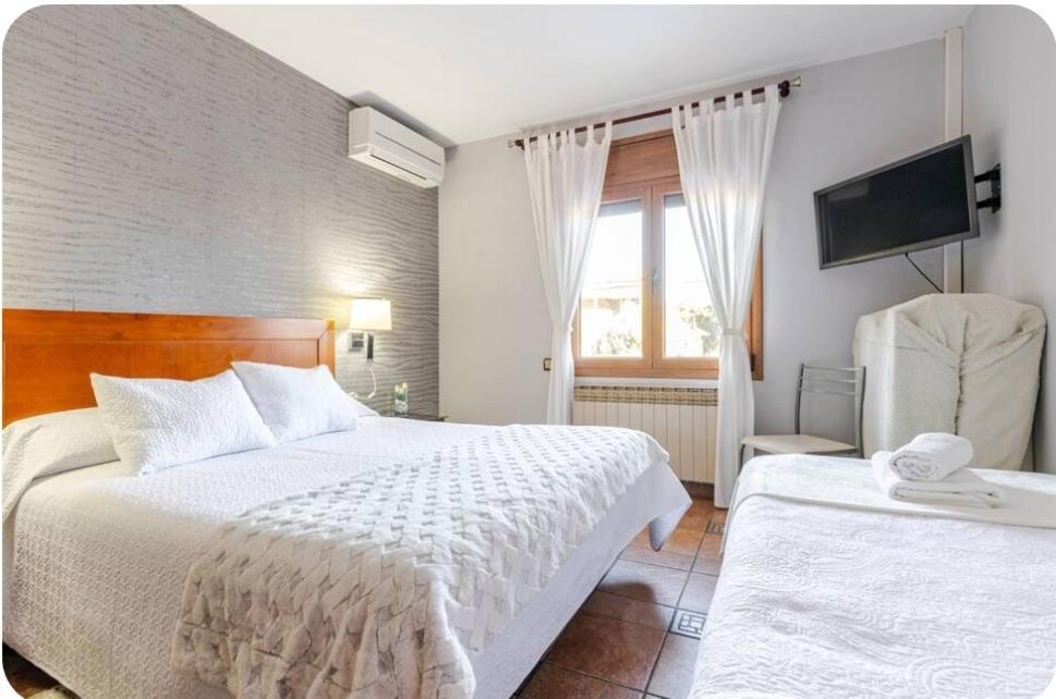Raco De Lis Villa La Torre de Claramunt Ngoại thất bức ảnh